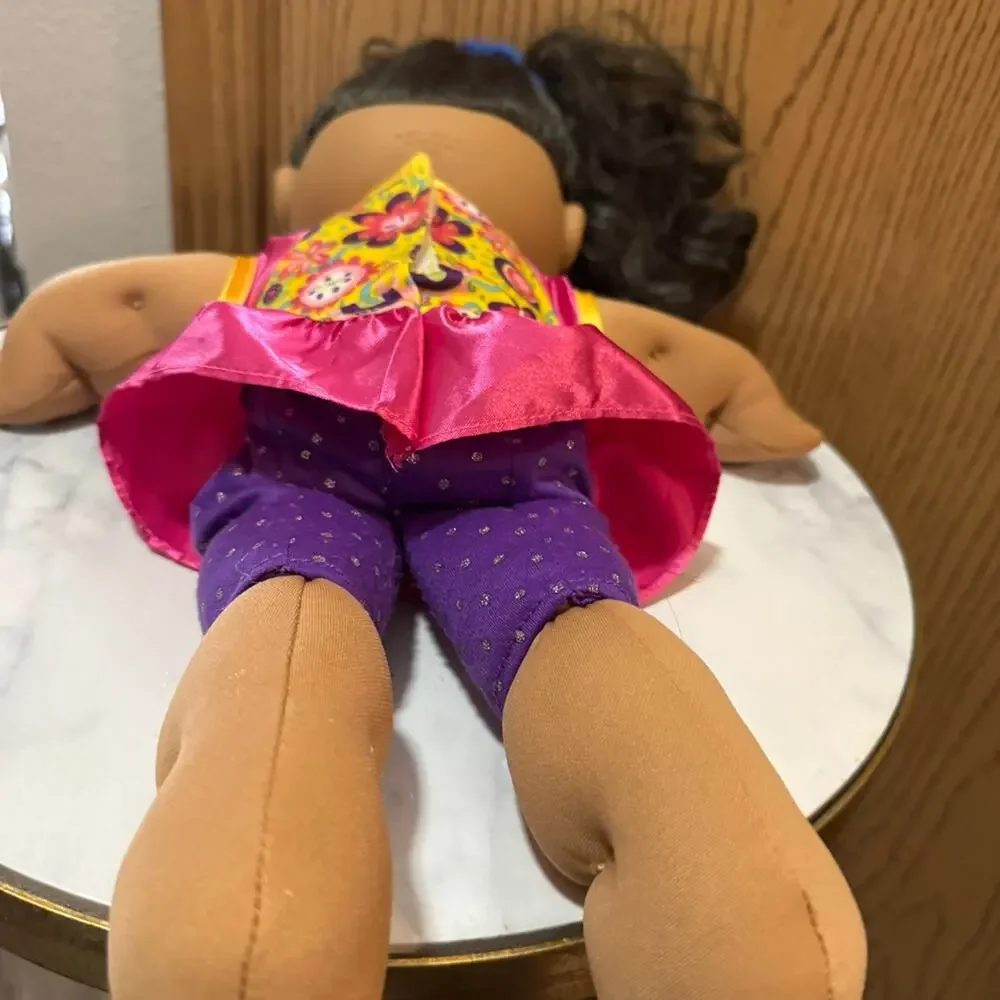Cabbage Patch Kids light piling